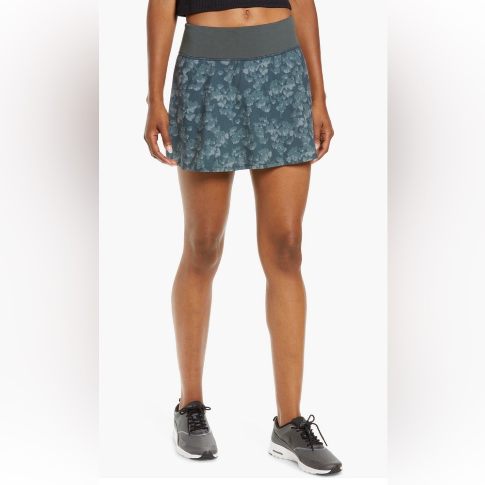 Zelle Tennis Skort